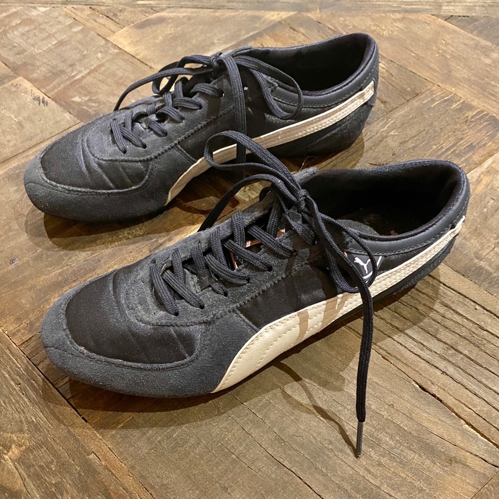 Women’s Puma Sneakers, Navy, white + pink, size 6